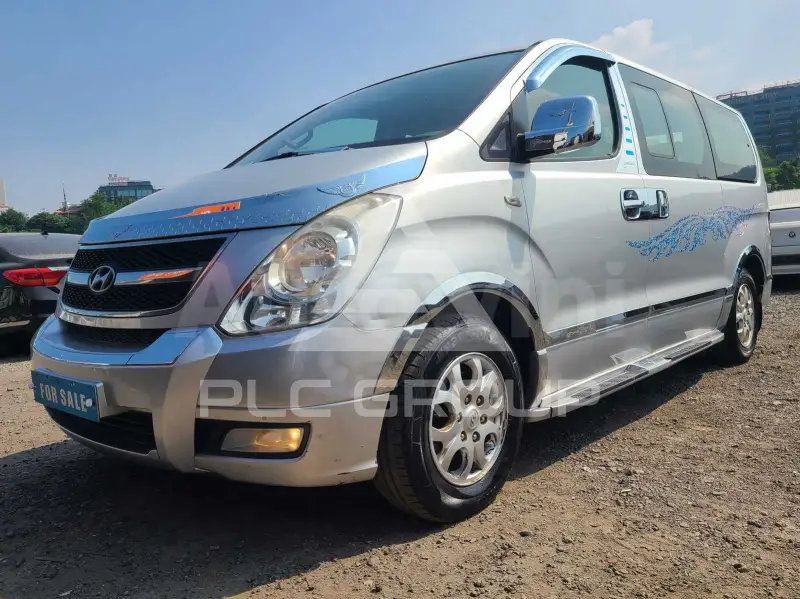 2010 Hyundai Starex