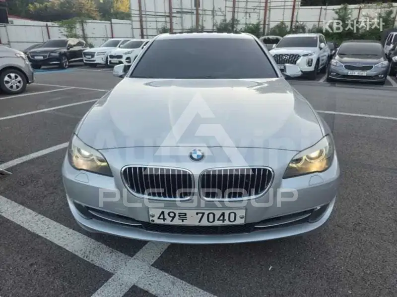 2011 BMW 523