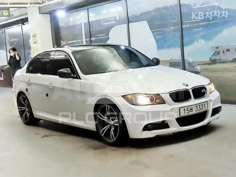 2011 BMW 330