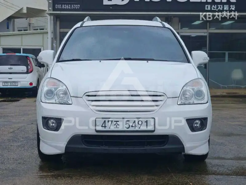 2011 KIA Carens