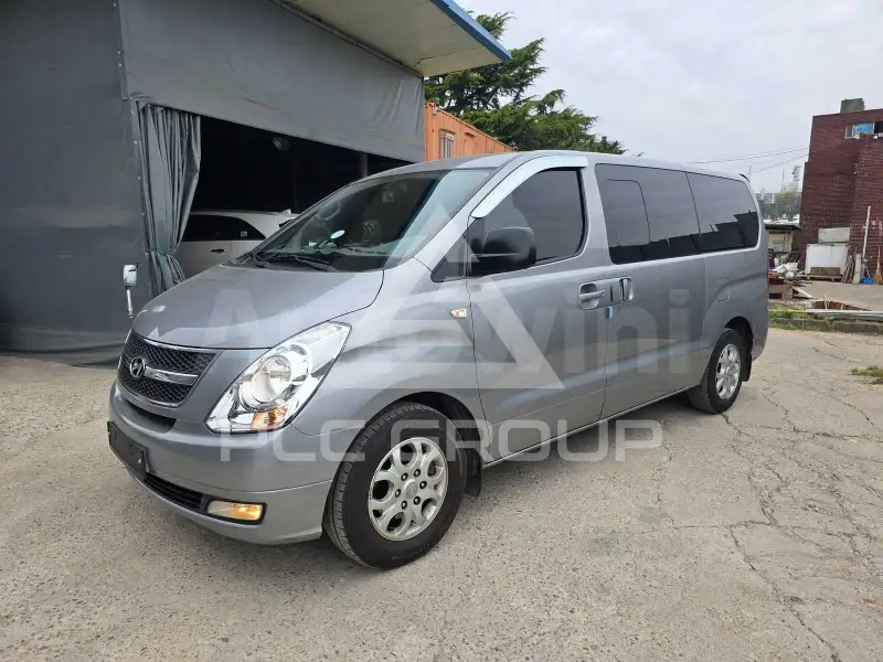 2011 Hyundai Starex