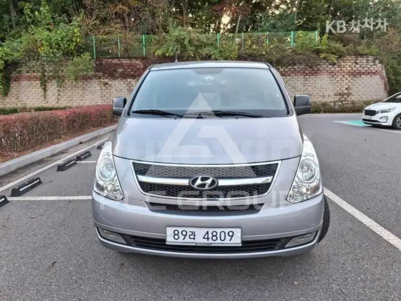 2011 Hyundai Starex