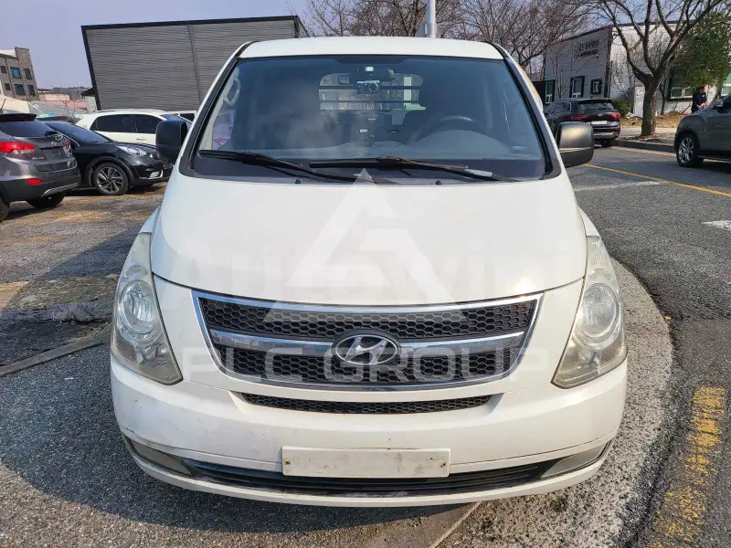 2011 Hyundai Starex