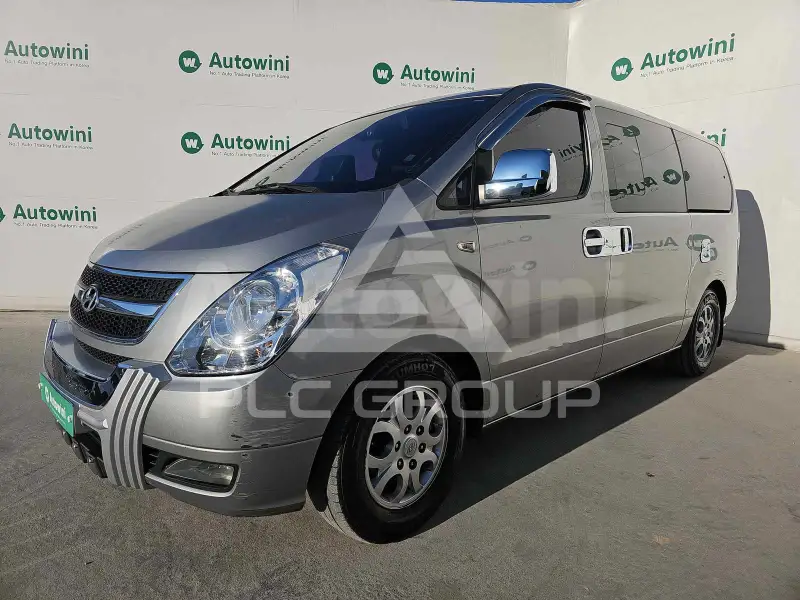 2011 Hyundai Starex