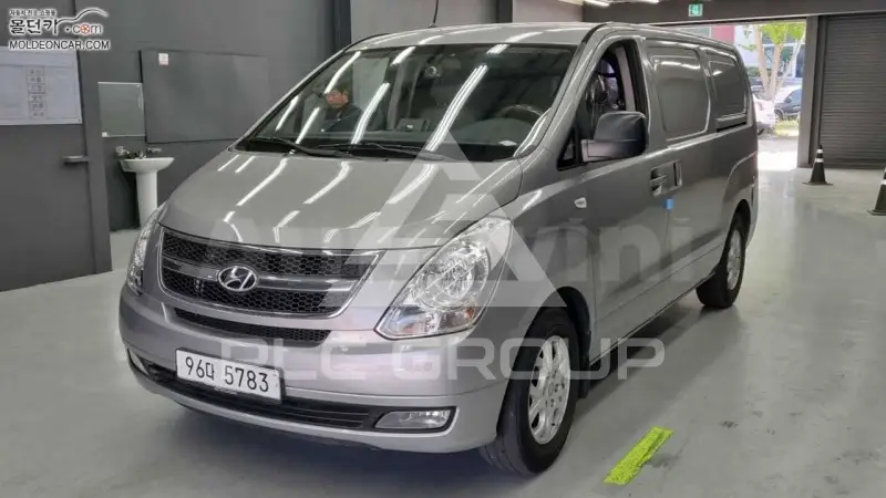 2011 Hyundai Starex
