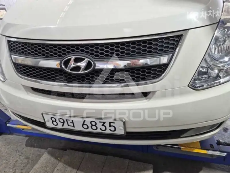 2011 Hyundai Starex
