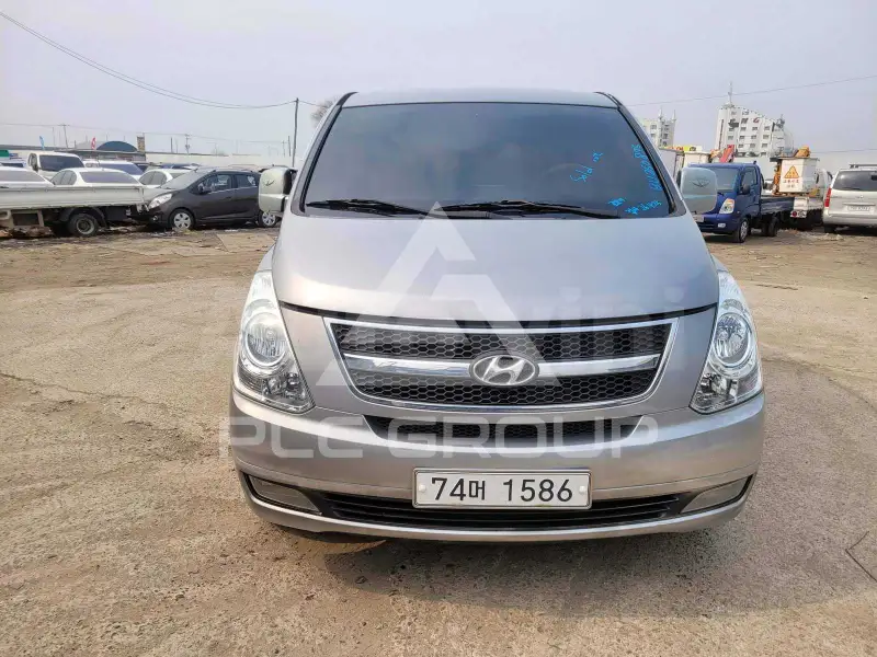 2011 Hyundai Starex