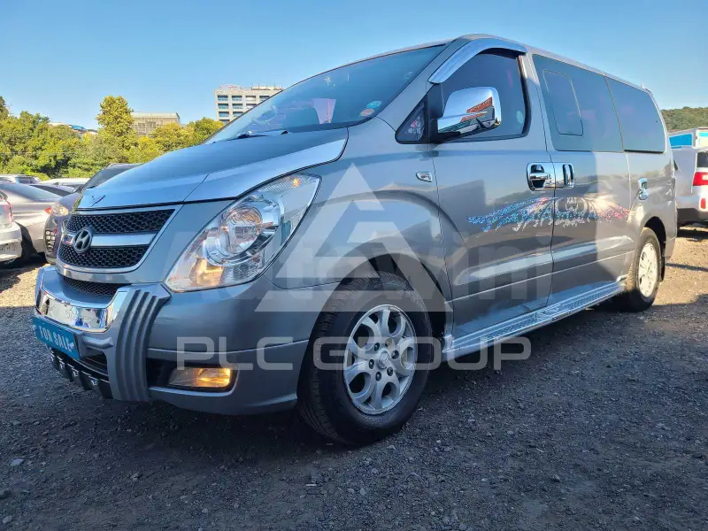 2011 Hyundai Starex