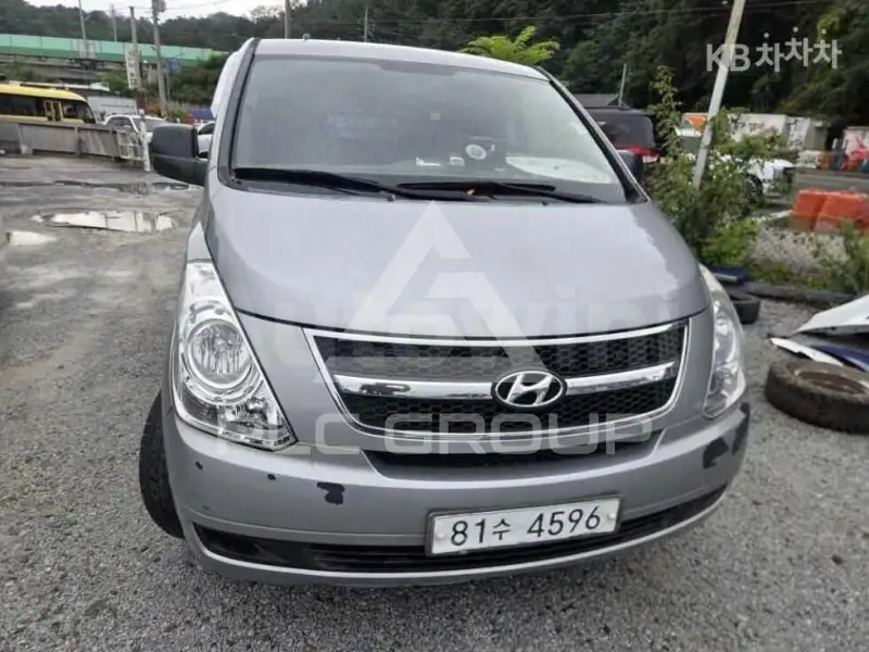 2011 Hyundai Starex