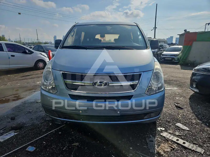 2011 Hyundai Starex