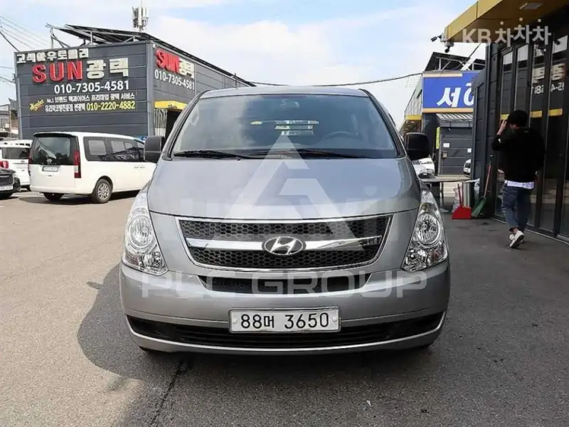 2011 Hyundai Starex
