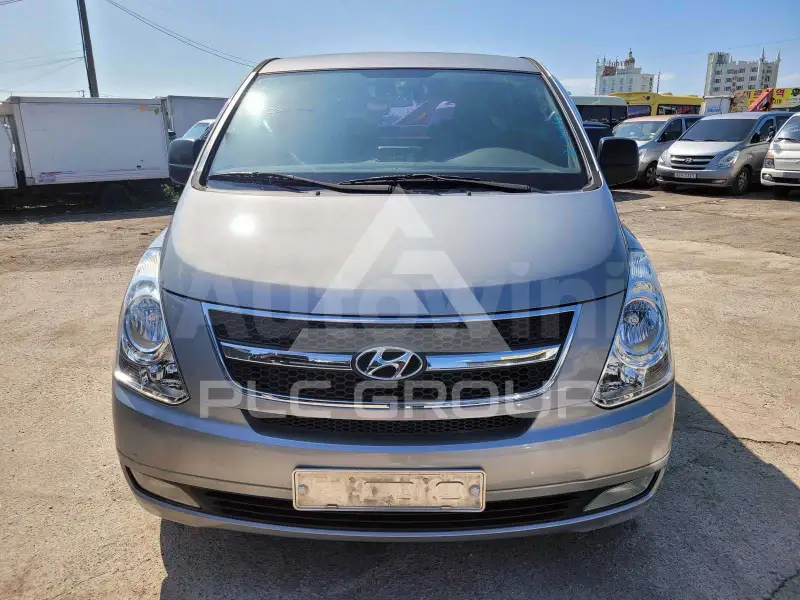 2011 Hyundai Starex