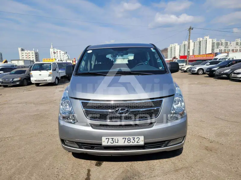 2011 Hyundai Starex