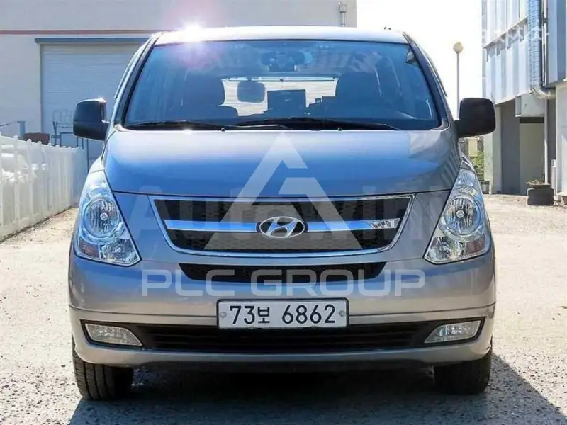 2011 Hyundai Starex