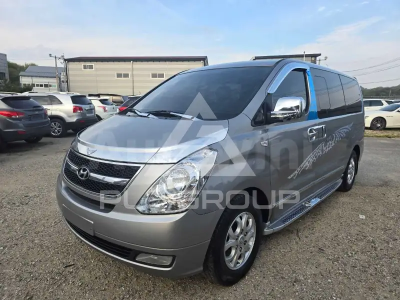 2011 Hyundai Starex