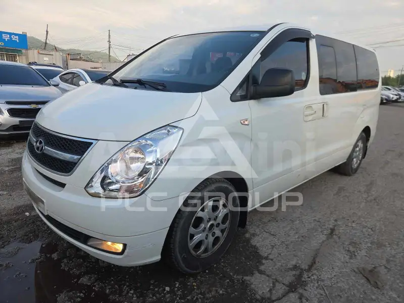 2011 Hyundai Starex