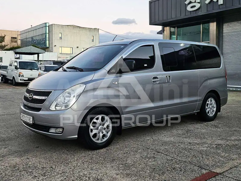 2011 Hyundai Starex