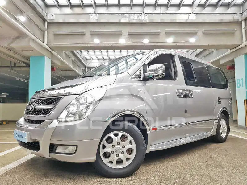 2011 Hyundai Starex