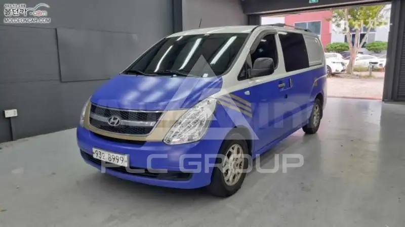 2011 Hyundai Starex