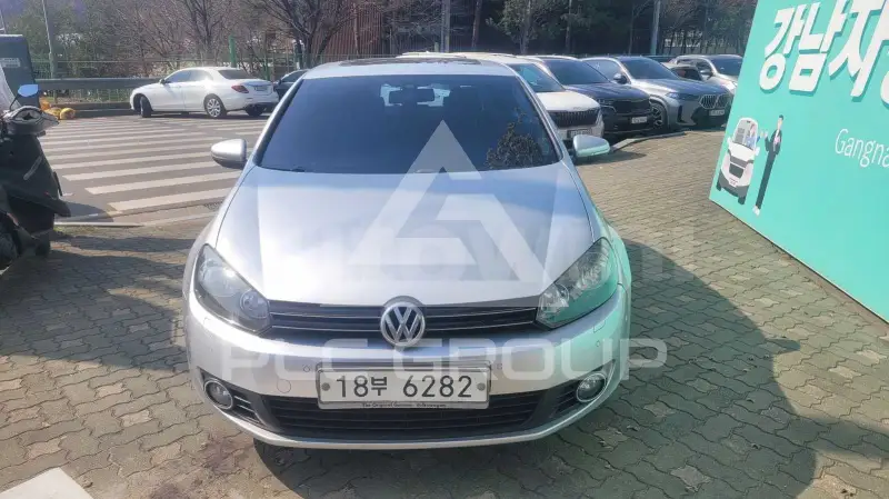 2011 Volkswagen GOLF