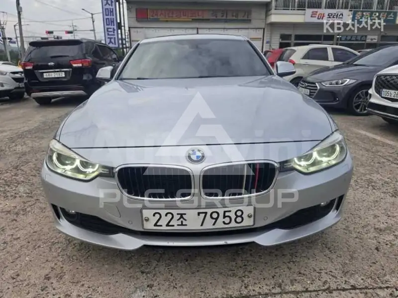 2012 BMW 330