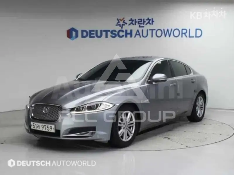 2012 Jaguar XF
