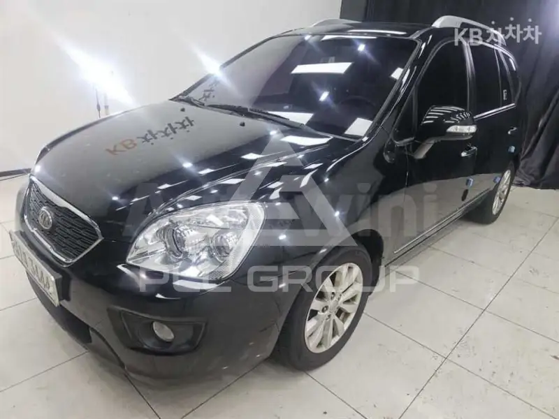 2012 KIA Carens