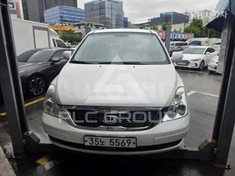 2012 KIA Carnival