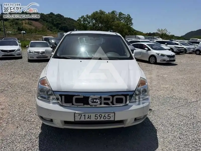 2012 KIA Carnival