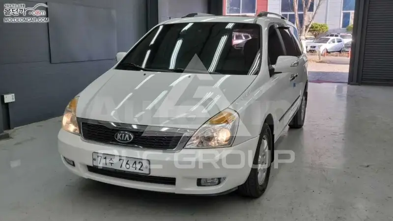 2012 KIA Carnival