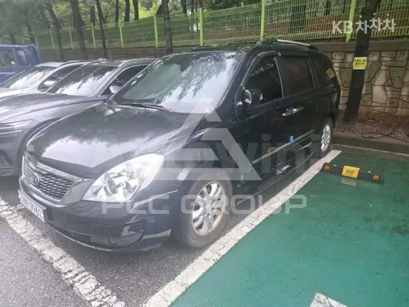 2012 KIA Carnival