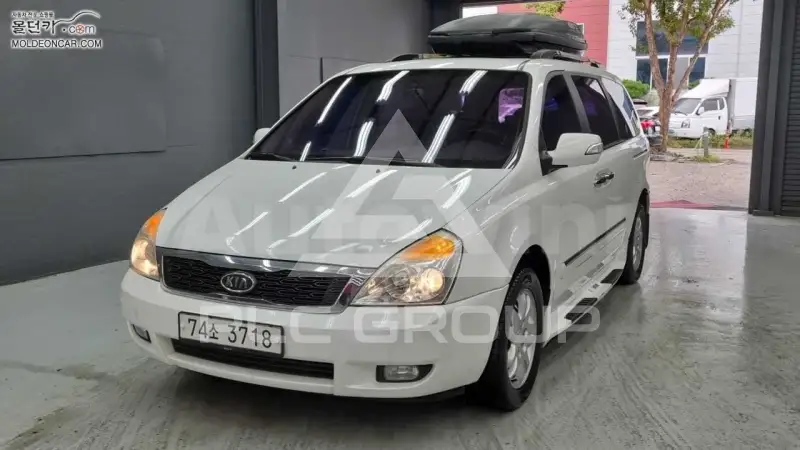2012 KIA Carnival