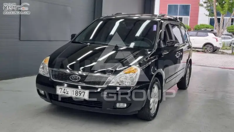2012 KIA Carnival
