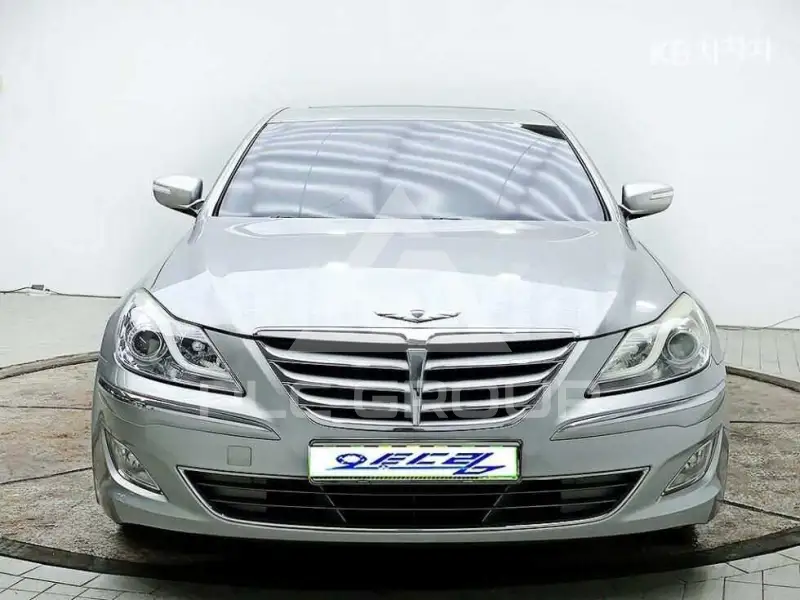 2012 Hyundai Genesis