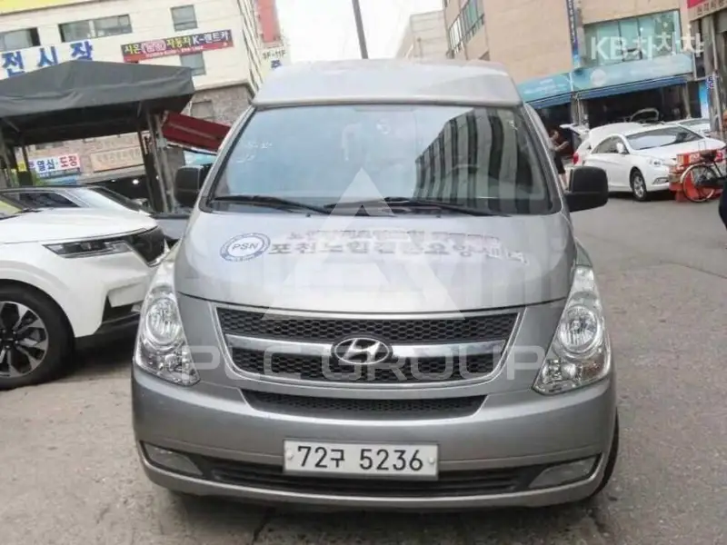2012 Hyundai Starex