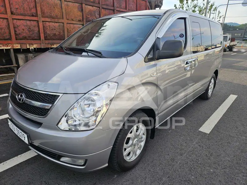 2012 Hyundai Starex