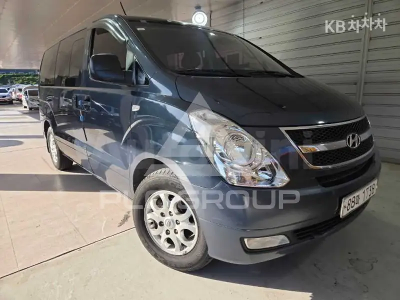 2012 Hyundai Starex
