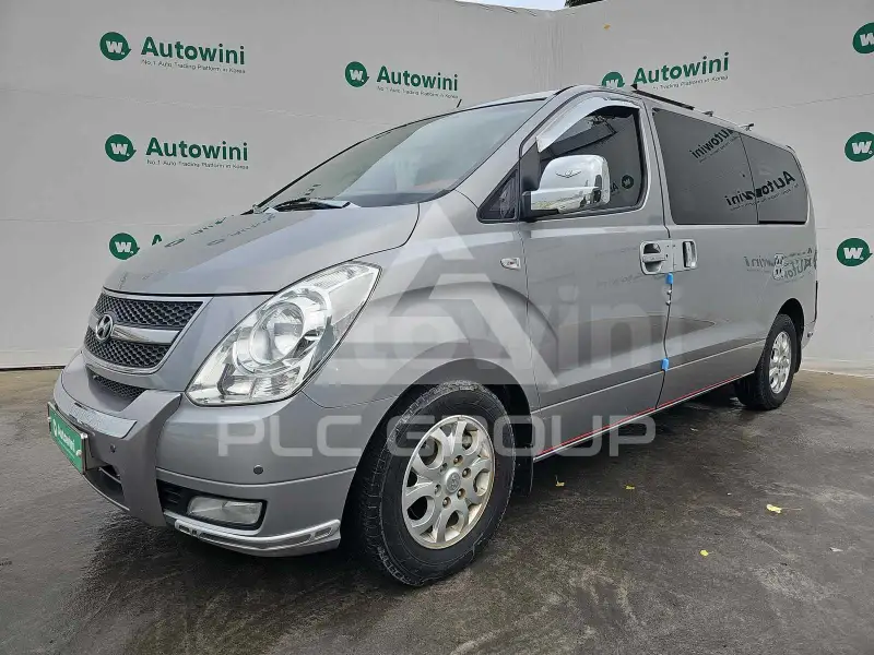 2012 Hyundai Starex