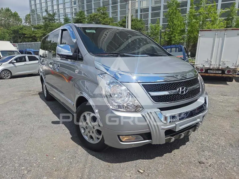 2012 Hyundai Starex