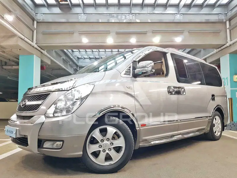 2012 Hyundai Starex