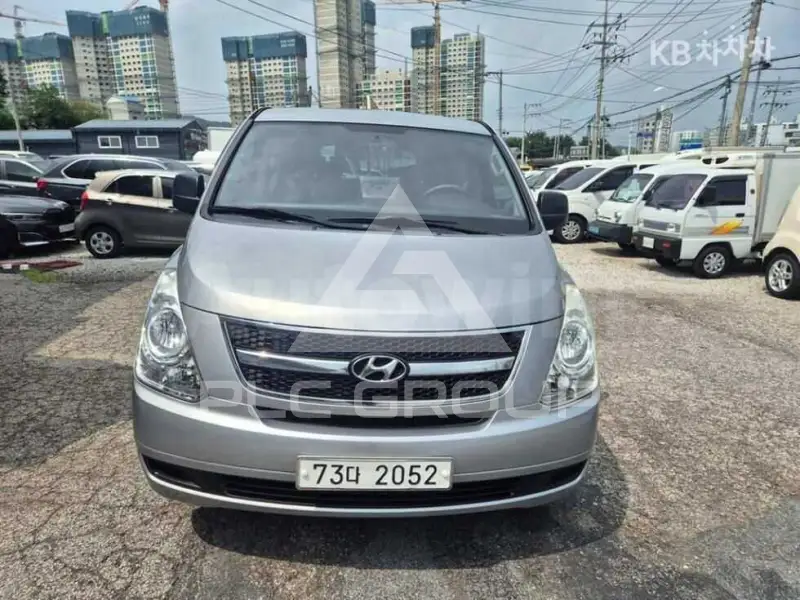 2012 Hyundai Starex