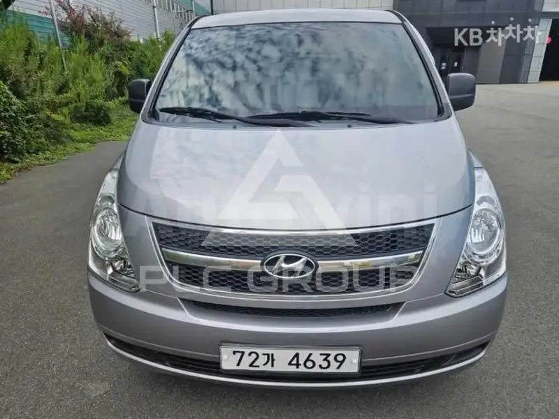 2012 Hyundai Starex