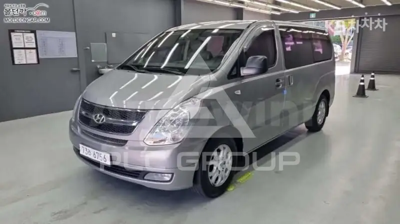 2012 Hyundai Starex