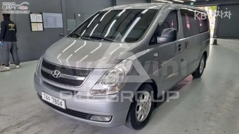 2012 Hyundai Starex