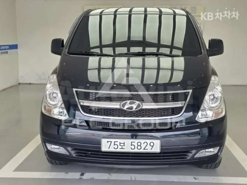 2012 Hyundai Starex