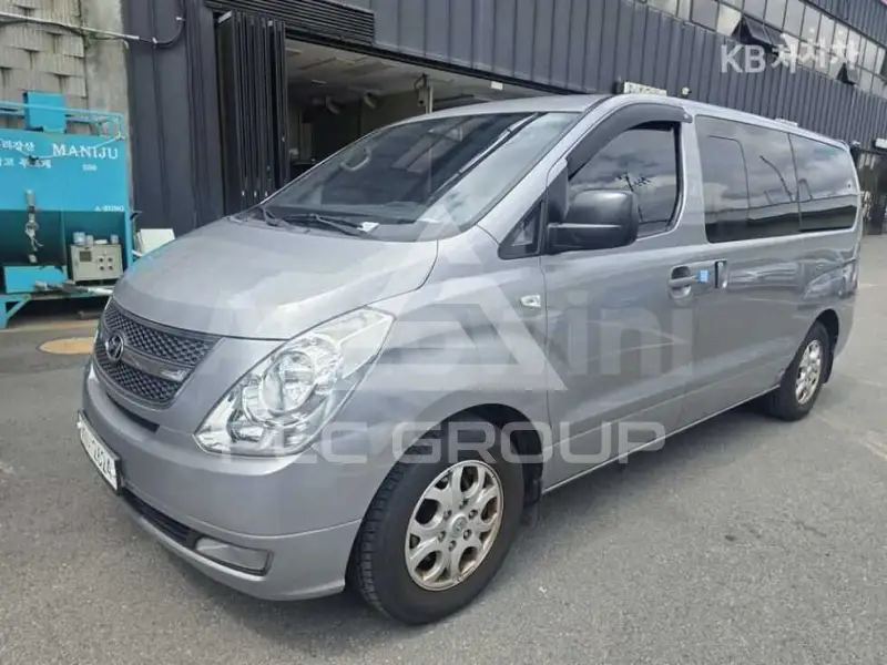 2012 Hyundai Starex