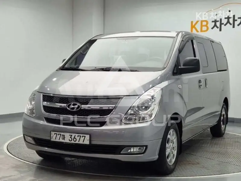 2012 Hyundai Starex