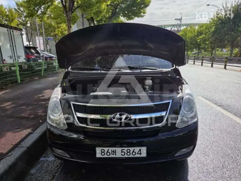 2012 Hyundai Starex