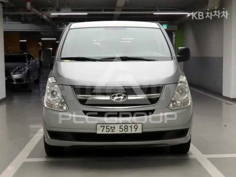 2012 Hyundai Starex