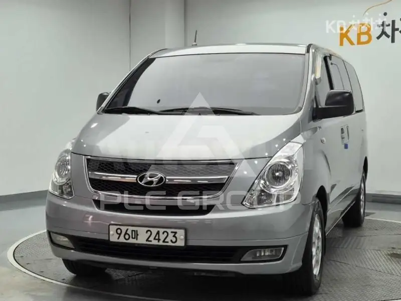 2012 Hyundai Starex